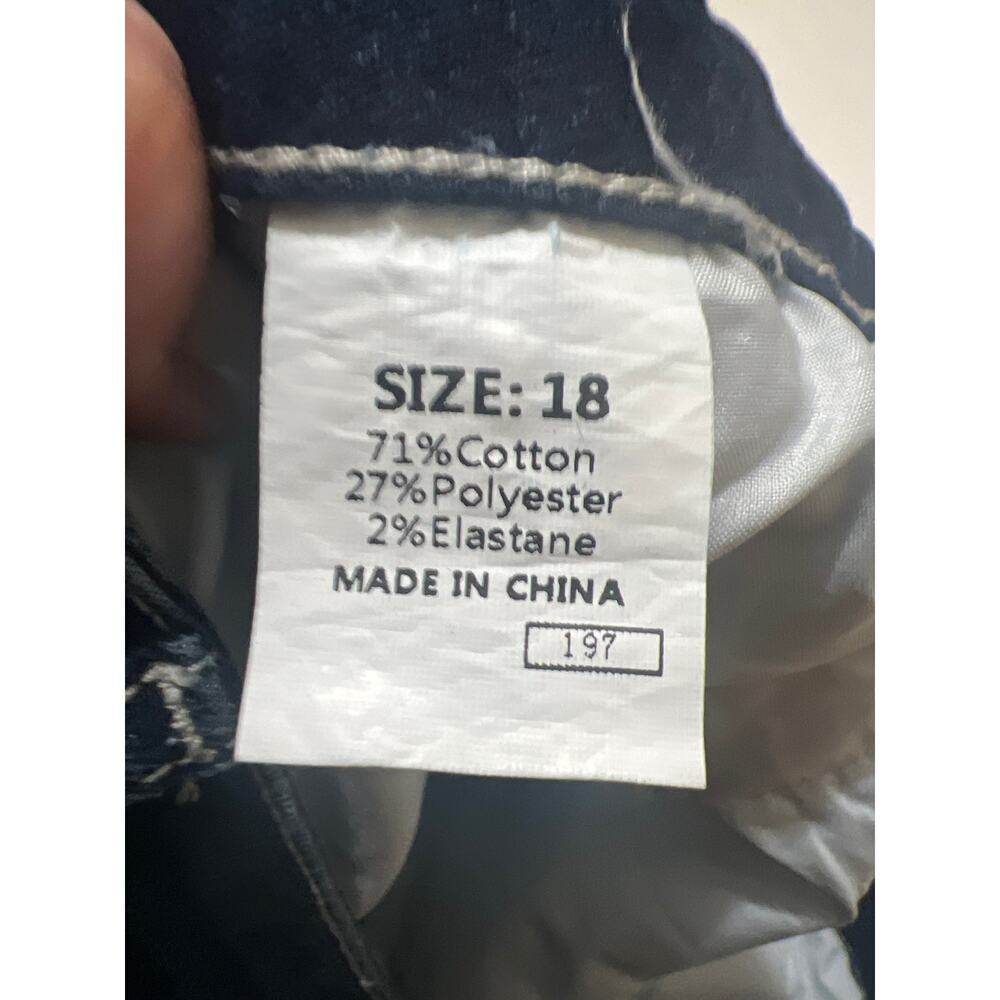 Blue Denim Distressed Raw Hem Ankle Length Jeans NWOT Size 18 - Picture 7 of 8